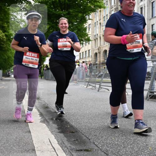14.06.2026 - REWE Women's Run J. Mangold http://msf.ph/oto/9764658 14.06.2026 11:13:03 Ziel 5057, 5252, 5299, 5383, 5537, 5564, 5645, 5678, 5726, 5936, 5955, 6033, 6059 meine-sportfotos.de