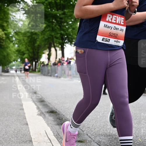 14.06.2026 - REWE Women's Run J. Mangold http://msf.ph/oto/9764670 14.06.2026 11:13:04 Ziel 5057, 5252, 5299, 5537, 5564, 5645, 5678, 5726, 5955, 6033, 6059 meine-sportfotos.de