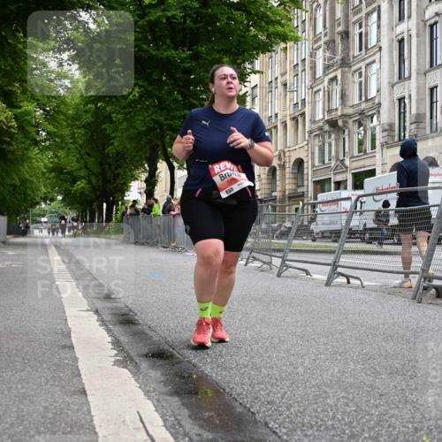 14.06.2026 - REWE Women's Run J. Mangold http://msf.ph/oto/9764691 14.06.2026 11:13:14 Ziel 5256 meine-sportfotos.de