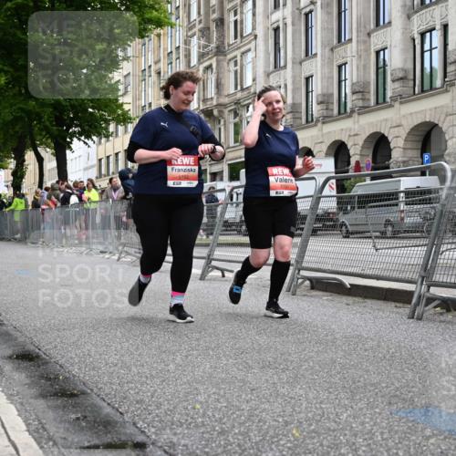 14.06.2026 - REWE Women's Run J. Mangold http://msf.ph/oto/9764718 14.06.2026 11:13:39 Ziel 5151, 5152 meine-sportfotos.de