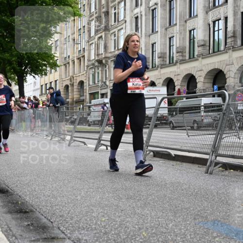 14.06.2026 - REWE Women's Run J. Mangold http://msf.ph/oto/9764740 14.06.2026 11:13:57 Ziel 5680, 5781 meine-sportfotos.de