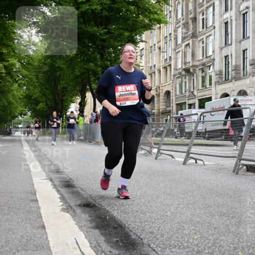 14.06.2026 - REWE Women's Run J. Mangold http://msf.ph/oto/9764742 14.06.2026 11:13:58 Ziel 5680, 5781 meine-sportfotos.de