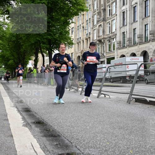 14.06.2026 - REWE Women's Run J. Mangold http://msf.ph/oto/9764746 14.06.2026 11:14:06 Ziel 5405, 5558 meine-sportfotos.de