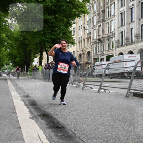 14.06.2026 - REWE Women's Run J. Mangold http://msf.ph/oto/9764780 14.06.2026 11:14:20 Ziel 5431, 5972 meine-sportfotos.de