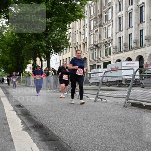 14.06.2026 - REWE Women's Run J. Mangold http://msf.ph/oto/9764837 14.06.2026 11:15:02 Ziel 5422, 5425, 5870 meine-sportfotos.de