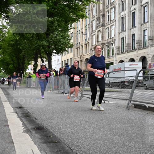 14.06.2026 - REWE Women's Run J. Mangold http://msf.ph/oto/9764843 14.06.2026 11:15:03 Ziel 5422, 5870 meine-sportfotos.de