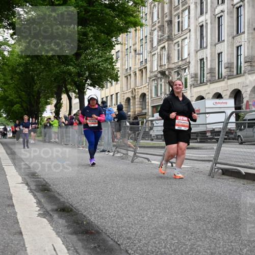 14.06.2026 - REWE Women's Run J. Mangold http://msf.ph/oto/9764859 14.06.2026 11:15:04 Ziel 5422, 5768, 5870 meine-sportfotos.de