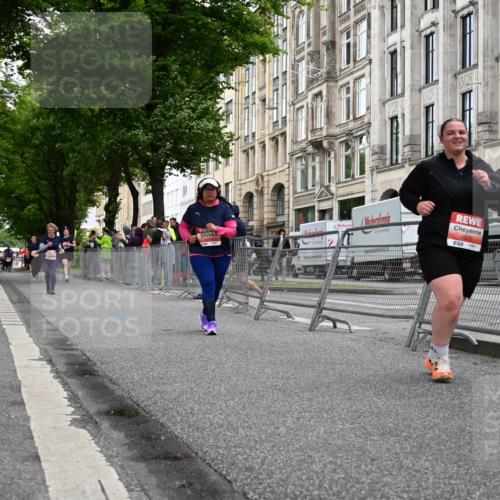 14.06.2026 - REWE Women's Run J. Mangold http://msf.ph/oto/9764869 14.06.2026 11:15:05 Ziel 5422, 5768, 5870 meine-sportfotos.de
