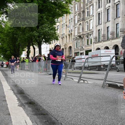 14.06.2026 - REWE Women's Run J. Mangold http://msf.ph/oto/9764874 14.06.2026 11:15:06 Ziel 5422, 5768, 5870 meine-sportfotos.de