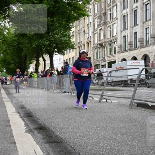 14.06.2026 - REWE Women's Run J. Mangold http://msf.ph/oto/9764883 14.06.2026 11:15:06 Ziel 5422, 5768, 5870 meine-sportfotos.de