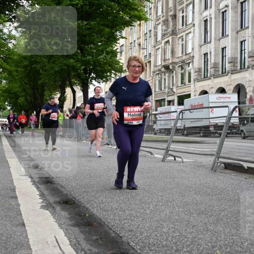 14.06.2026 - REWE Women's Run J. Mangold http://msf.ph/oto/9764914 14.06.2026 11:15:14 Ziel 5184, 5497, 5768, 5862 meine-sportfotos.de