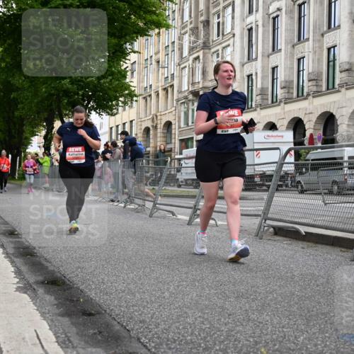 14.06.2026 - REWE Women's Run J. Mangold http://msf.ph/oto/9764932 14.06.2026 11:15:17 Ziel 5184, 5497, 5862 meine-sportfotos.de