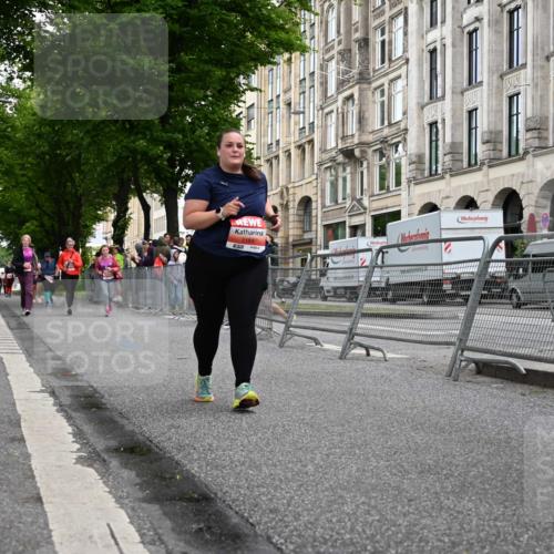 14.06.2026 - REWE Women's Run J. Mangold http://msf.ph/oto/9764934 14.06.2026 11:15:18 Ziel 5184, 5497, 5862 meine-sportfotos.de