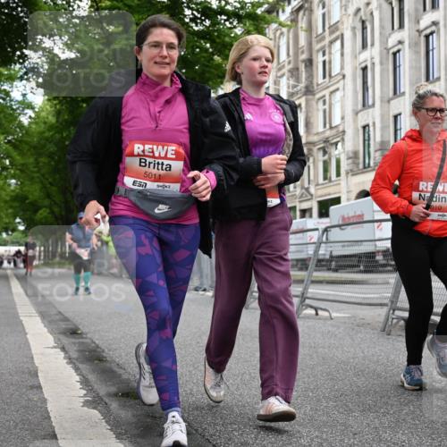 14.06.2026 - REWE Women's Run J. Mangold http://msf.ph/oto/9764968 14.06.2026 11:15:26 Ziel 5008, 5010, 5011, 5012, 5013 meine-sportfotos.de
