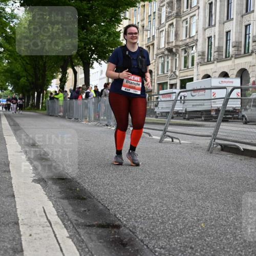 14.06.2026 - REWE Women's Run J. Mangold http://msf.ph/oto/9764978 14.06.2026 11:15:41 Ziel 5305, 5335 meine-sportfotos.de