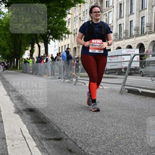 14.06.2026 - REWE Women's Run J. Mangold http://msf.ph/oto/9764983 14.06.2026 11:15:42 Ziel 5305, 5335 meine-sportfotos.de
