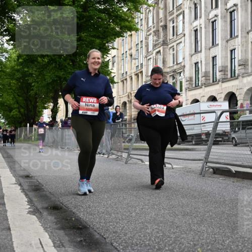 14.06.2026 - REWE Women's Run J. Mangold http://msf.ph/oto/9765013 14.06.2026 11:16:08 Ziel 5269, 5636 meine-sportfotos.de