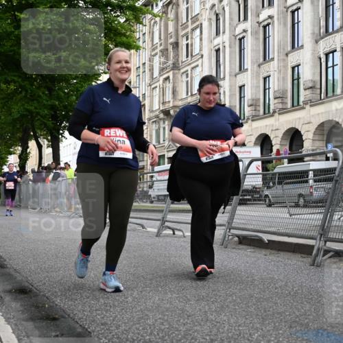 14.06.2026 - REWE Women's Run J. Mangold http://msf.ph/oto/9765021 14.06.2026 11:16:09 Ziel 5269, 5636 meine-sportfotos.de