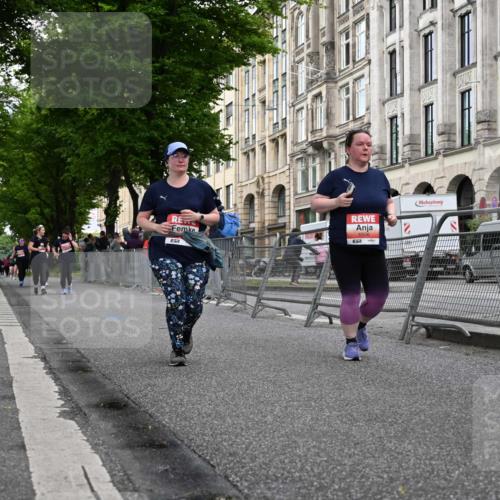 14.06.2026 - REWE Women's Run J. Mangold http://msf.ph/oto/9765040 14.06.2026 11:16:17 Ziel 5506, 5706 meine-sportfotos.de