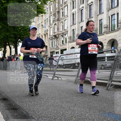 14.06.2026 - REWE Women's Run J. Mangold http://msf.ph/oto/9765054 14.06.2026 11:16:17 Ziel 5506, 5706 meine-sportfotos.de