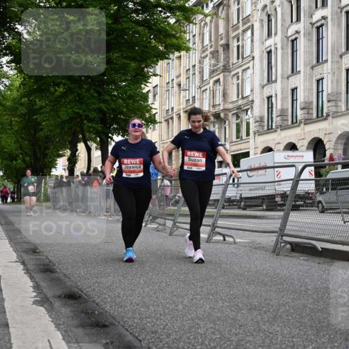 14.06.2026 - REWE Women's Run J. Mangold http://msf.ph/oto/9765090 14.06.2026 11:16:28 Ziel 5163, 5495, 5628, 6004 meine-sportfotos.de