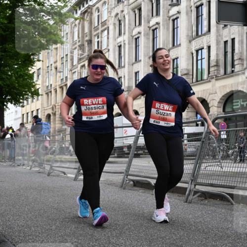 14.06.2026 - REWE Women's Run J. Mangold http://msf.ph/oto/9765109 14.06.2026 11:16:30 Ziel 5163, 5495, 5628, 6004 meine-sportfotos.de