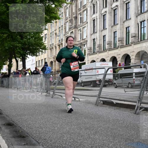 14.06.2026 - REWE Women's Run J. Mangold http://msf.ph/oto/9765123 14.06.2026 11:16:38 Ziel 5171 meine-sportfotos.de