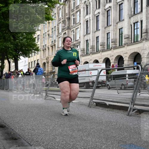14.06.2026 - REWE Women's Run J. Mangold http://msf.ph/oto/9765125 14.06.2026 11:16:38 Ziel 5171 meine-sportfotos.de