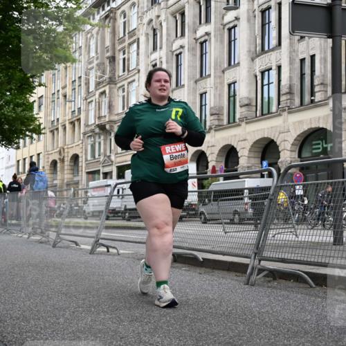 14.06.2026 - REWE Women's Run J. Mangold http://msf.ph/oto/9765132 14.06.2026 11:16:39 Ziel 5171 meine-sportfotos.de