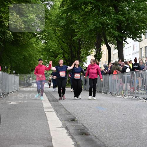 14.06.2026 - REWE Women's Run J. Mangold http://msf.ph/oto/9765141 14.06.2026 11:16:49 Ziel  meine-sportfotos.de