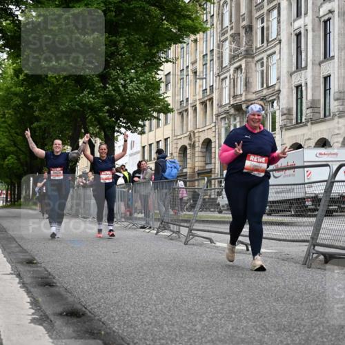 14.06.2026 - REWE Women's Run J. Mangold http://msf.ph/oto/9765210 14.06.2026 11:17:01 Ziel 5655, 5711, 6062 meine-sportfotos.de