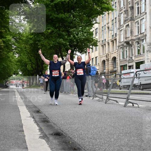 14.06.2026 - REWE Women's Run J. Mangold http://msf.ph/oto/9765215 14.06.2026 11:17:03 Ziel 5220, 6062, 6071 meine-sportfotos.de