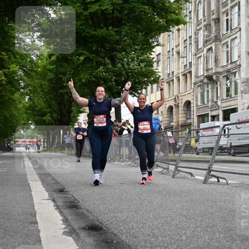 14.06.2026 - REWE Women's Run J. Mangold http://msf.ph/oto/9765225 14.06.2026 11:17:04 Ziel 5220, 6062, 6071 meine-sportfotos.de