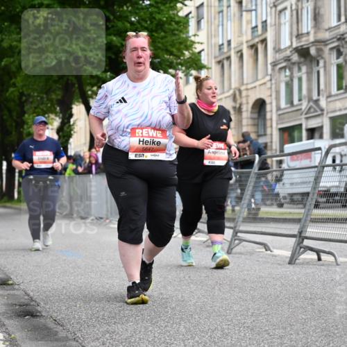 14.06.2026 - REWE Women's Run J. Mangold http://msf.ph/oto/9765330 14.06.2026 11:18:31 Ziel 5550, 5647, 5738 meine-sportfotos.de