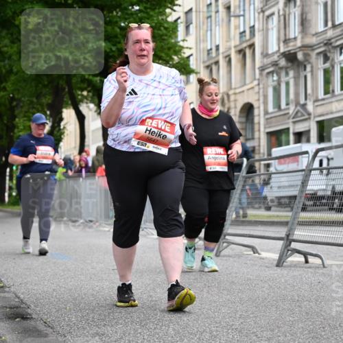 14.06.2026 - REWE Women's Run J. Mangold http://msf.ph/oto/9765332 14.06.2026 11:18:32 Ziel 5550, 5647, 5738 meine-sportfotos.de