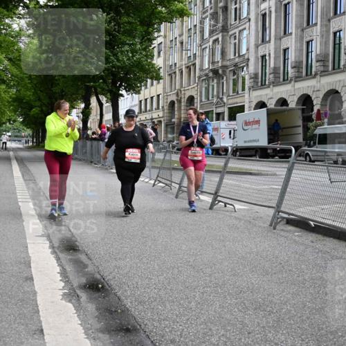 14.06.2026 - REWE Women's Run J. Mangold http://msf.ph/oto/9765353 14.06.2026 11:26:09 Ziel 5562 meine-sportfotos.de