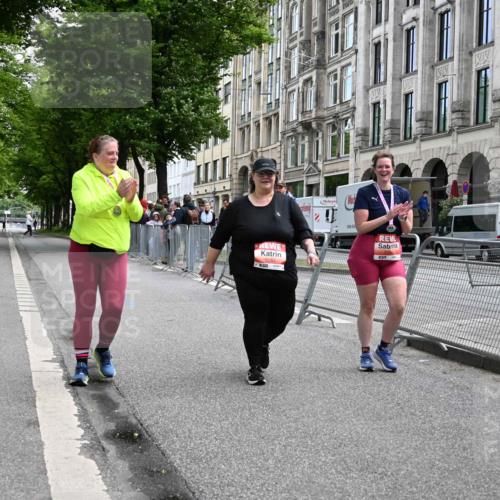 14.06.2026 - REWE Women's Run J. Mangold http://msf.ph/oto/9765367 14.06.2026 11:26:11 Ziel 5562 meine-sportfotos.de