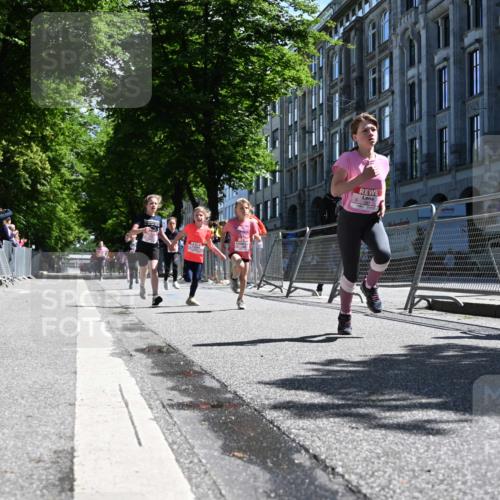14.06.2026 - REWE Women's Run J. Mangold http://msf.ph/oto/9765464 14.06.2026 11:36:21 Ziel 133, 137, 138, 157, 163, 187, 211, 256, 301, 309, 330, 368 meine-sportfotos.de