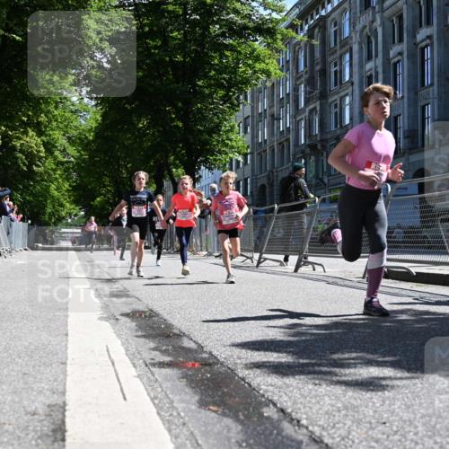 14.06.2026 - REWE Women's Run J. Mangold http://msf.ph/oto/9765467 14.06.2026 11:36:21 Ziel 133, 137, 138, 157, 163, 187, 211, 256, 301, 309, 330, 368 meine-sportfotos.de