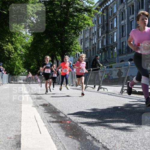 14.06.2026 - REWE Women's Run J. Mangold http://msf.ph/oto/9765469 14.06.2026 11:36:21 Ziel 133, 137, 138, 157, 163, 187, 211, 256, 301, 309, 330, 368 meine-sportfotos.de