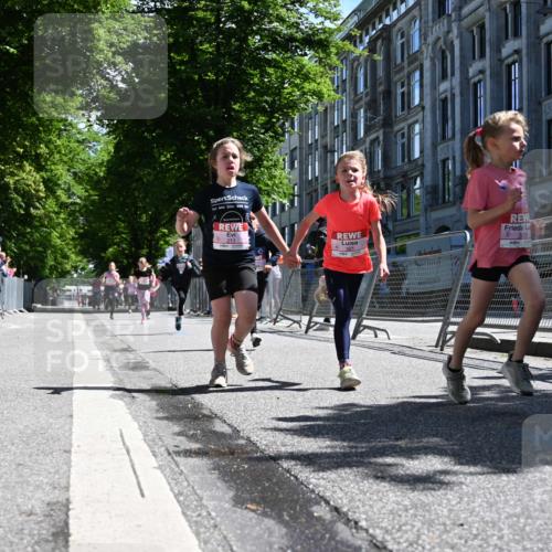 14.06.2026 - REWE Women's Run J. Mangold http://msf.ph/oto/9765489 14.06.2026 11:36:23 Ziel 133, 137, 138, 157, 163, 182, 187, 205, 211, 301, 309, 330, 368, 370 meine-sportfotos.de