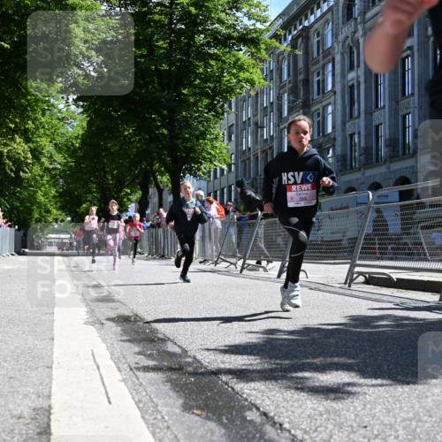 14.06.2026 - REWE Women's Run J. Mangold http://msf.ph/oto/9765499 14.06.2026 11:36:24 Ziel 133, 137, 157, 163, 182, 187, 205, 211, 301, 309, 330, 368, 370 meine-sportfotos.de
