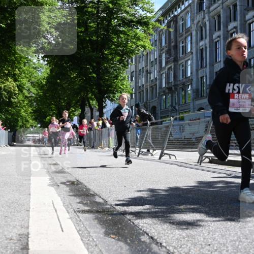 14.06.2026 - REWE Women's Run J. Mangold http://msf.ph/oto/9765504 14.06.2026 11:36:24 Ziel 133, 137, 157, 163, 182, 187, 205, 211, 301, 309, 330, 368, 370 meine-sportfotos.de