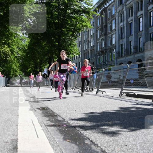 14.06.2026 - REWE Women's Run J. Mangold http://msf.ph/oto/9765517 14.06.2026 11:36:26 Ziel 137, 157, 163, 182, 184, 204, 205, 211, 301, 309, 330, 368, 370 meine-sportfotos.de
