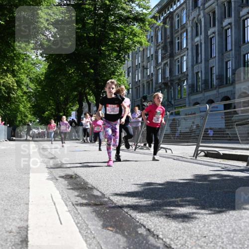 14.06.2026 - REWE Women's Run J. Mangold http://msf.ph/oto/9765520 14.06.2026 11:36:26 Ziel 137, 157, 163, 182, 184, 204, 205, 211, 301, 309, 330, 368, 370 meine-sportfotos.de