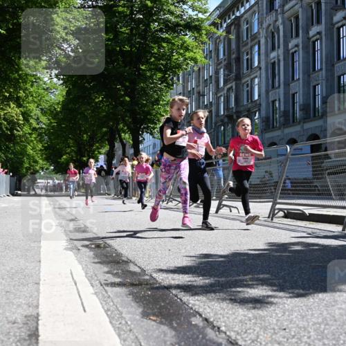 14.06.2026 - REWE Women's Run J. Mangold http://msf.ph/oto/9765522 14.06.2026 11:36:26 Ziel 137, 157, 163, 182, 184, 204, 205, 211, 301, 309, 330, 368, 370 meine-sportfotos.de