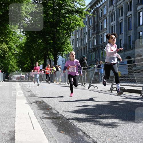 14.06.2026 - REWE Women's Run J. Mangold http://msf.ph/oto/9765533 14.06.2026 11:36:29 Ziel 137, 157, 158, 163, 182, 184, 204, 205, 330, 367, 370 meine-sportfotos.de