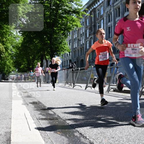 14.06.2026 - REWE Women's Run J. Mangold http://msf.ph/oto/9765563 14.06.2026 11:36:32 Ziel 158, 168, 182, 184, 193, 204, 205, 354, 359, 367, 370 meine-sportfotos.de