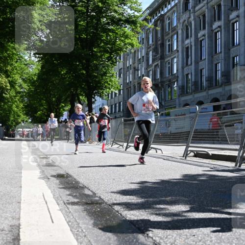 14.06.2026 - REWE Women's Run J. Mangold http://msf.ph/oto/9765610 14.06.2026 11:36:38 Ziel 136, 168, 193, 251, 354, 359, 363, 367 meine-sportfotos.de