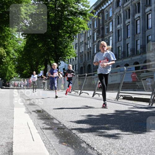 14.06.2026 - REWE Women's Run J. Mangold http://msf.ph/oto/9765612 14.06.2026 11:36:38 Ziel 136, 168, 193, 251, 354, 359, 363, 367 meine-sportfotos.de